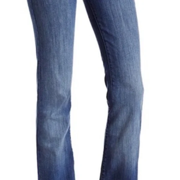 Levi's Demi Mid Rise Bootcut Jeans - Size 27x30 / Size 4 - Picture 11 of 13